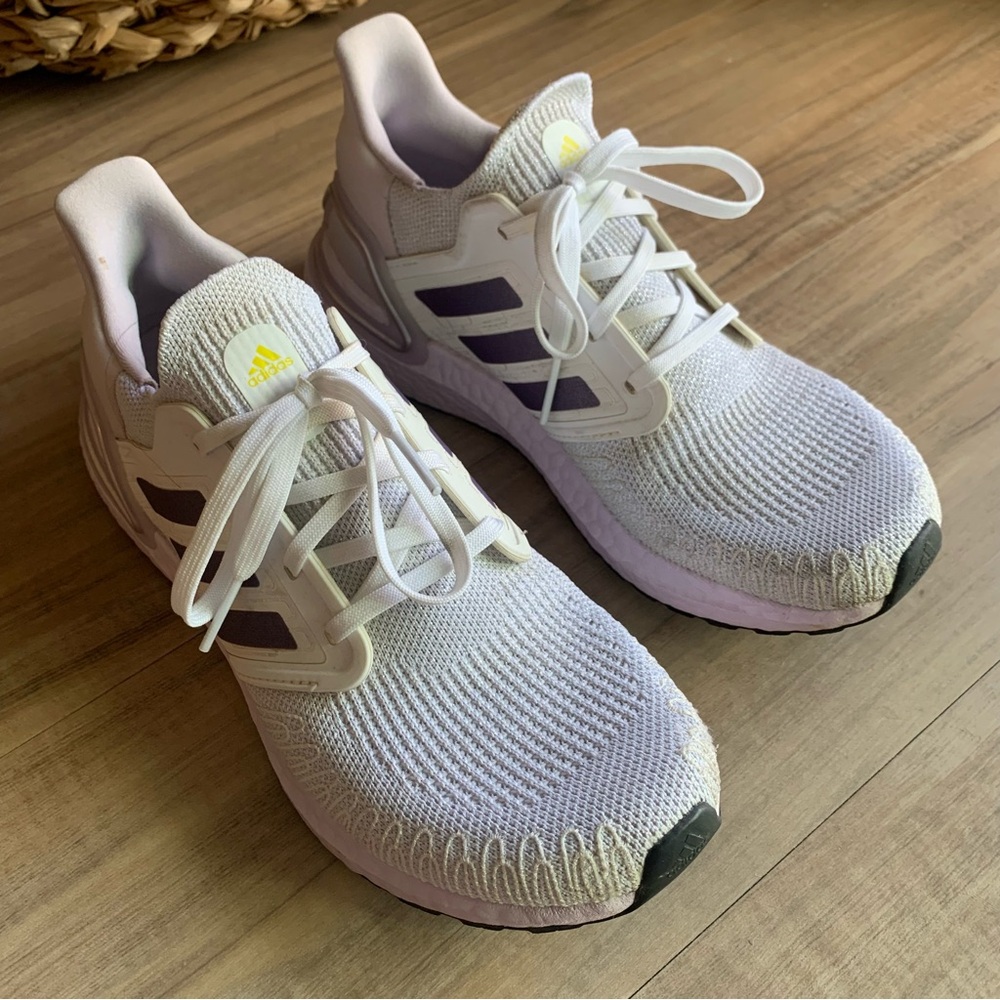 Adidas Women's Ultraboost Size 8 White Lavender Glittery Running Shoes